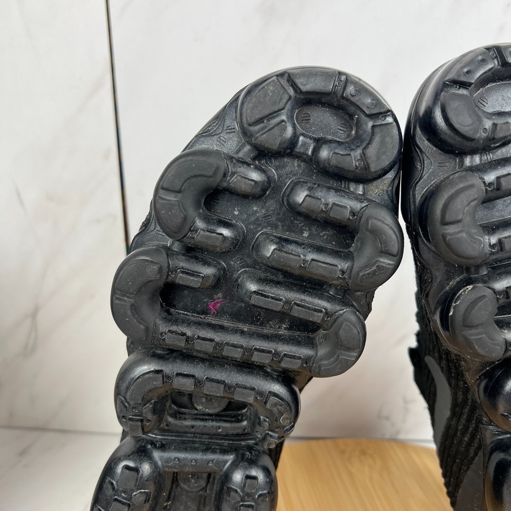Nike Air Vapormax Flyknit 3 Womens Size 8 Triple Black Running Shoes AJ6910-002 - Picture 7 of 12